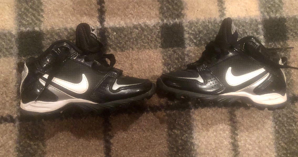 Nike Youth land shark cleats 11c black football lacrosse