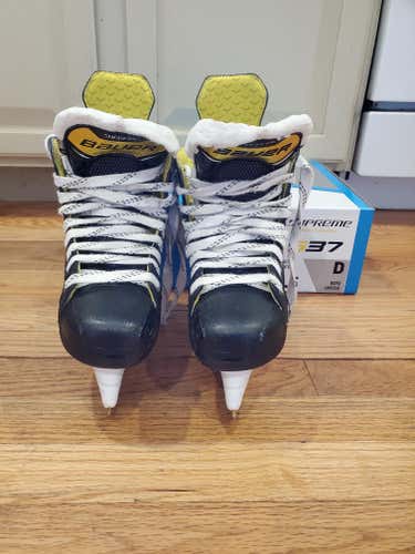 Bauer Supreme S37 Hockey Skates Junior Size 4.5