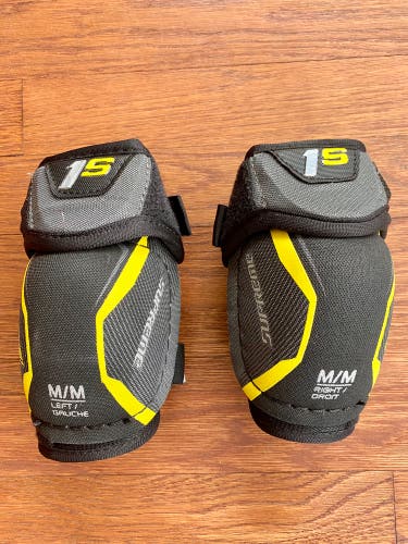 Used Medium Bauer Supreme 1S Elbow Pads