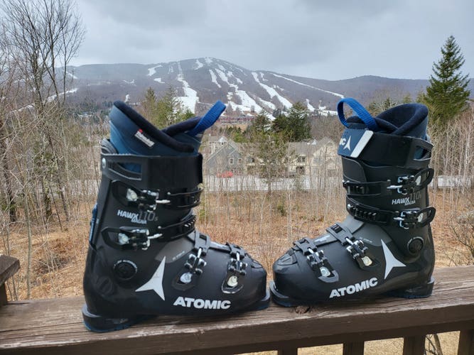 Atomic Hawx Magna 110s Ski Boots Medium Flex