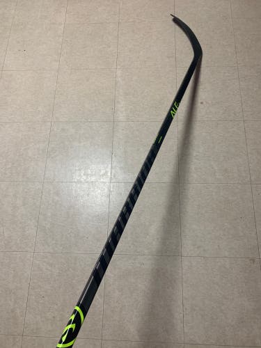 New Warrior Alpha LX20 RH 70 Flex M03 Hockey Stick