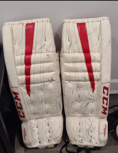 26" CCM Extreme Flex 760 Goalie Leg Pads