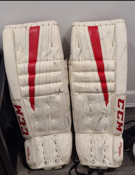 26" CCM Extreme Flex 760 Goalie Leg Pads