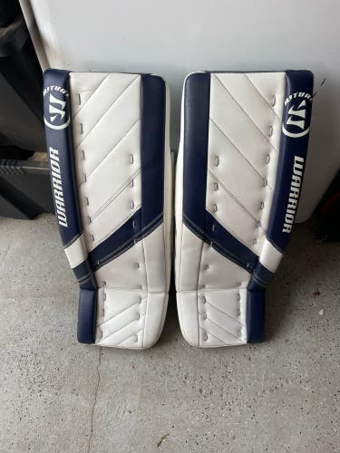 30" Warrior  Ritual G4 Goalie Leg Pads