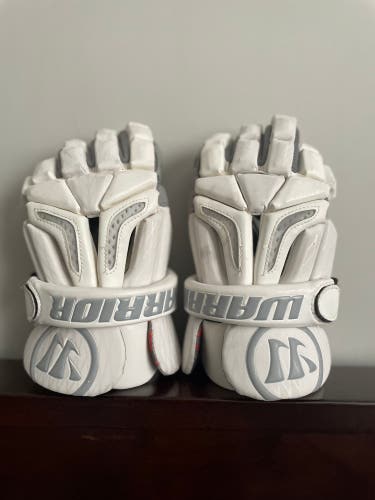 *Like New* Warrior Burn Pro Lacrosse Gloves