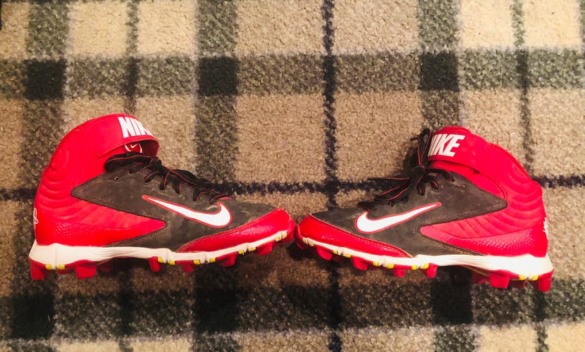 Nike Black / Red Huarache Youth Baseball Cleats 3 Y