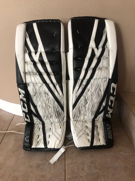 Ccm Extreme Flex 4 Hockey Goalie Leg Pads