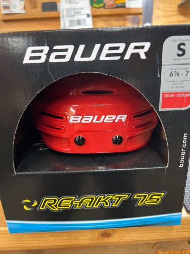 New Small Bauer  Re-Akt 75 Helmet