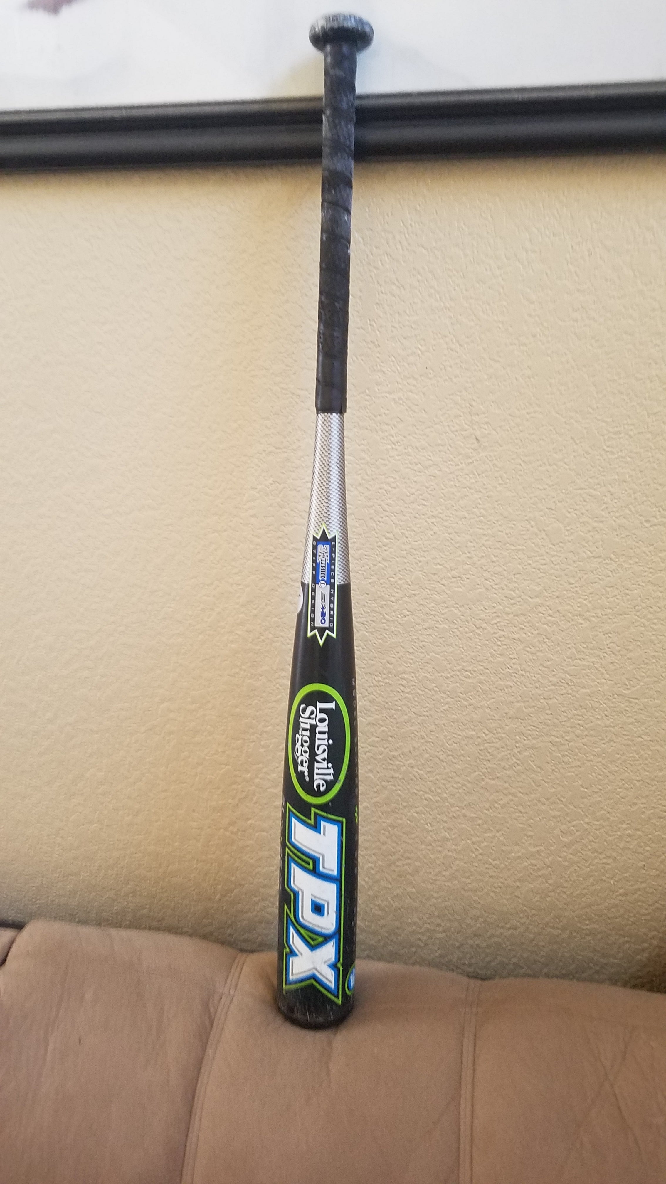 Used Louisville Slugger LXT Plus Composite Bat -10 22OZ 32