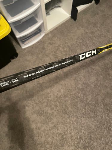 Senior Right Handed Heel Pattern Super Tacks 2.0 Hockey Stick