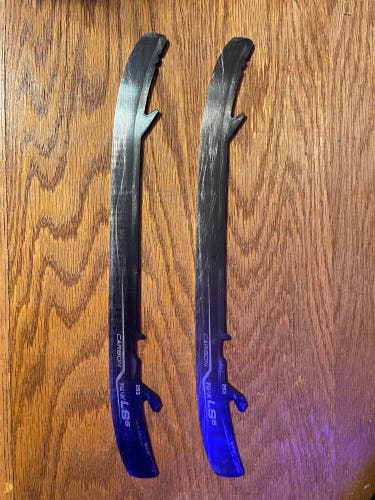 Size 7 Bauer LS5 Carbon Blades