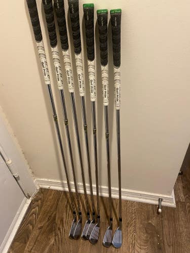 Men's Used Titleist Right Handed 718 CB Iron Set Stiff Flex 7 Pieces Steel Shaft