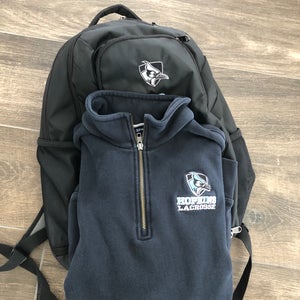 Hopkins sweatshirt & backpack