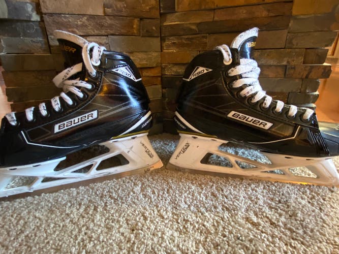 Junior Bauer Regular Width Pro Stock Size 4 Supreme S190 Hockey Goalie Skates