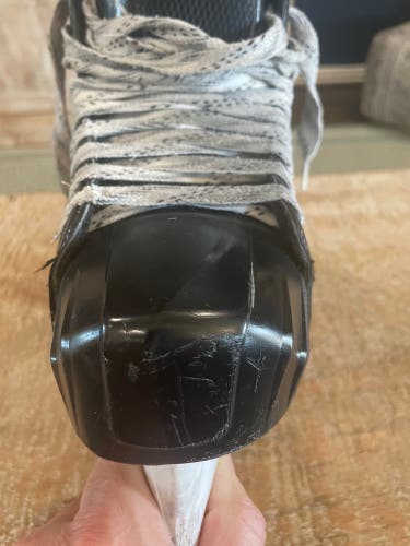 Used Bauer Regular Width  Size 7 Supreme S27 Hockey Goalie Skates