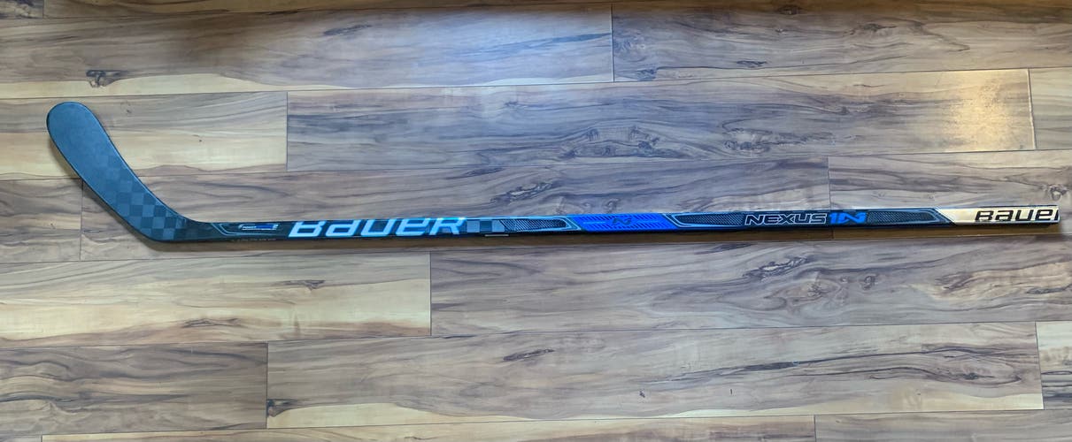 Bauer 1N Right Handed Nexus Hockey Stick PK Suban Used Senior