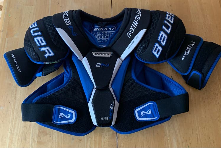 Bauer Nexus 2N Shoulder Pads