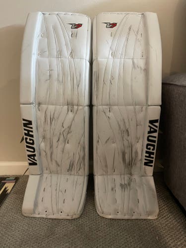 Used 36" Vaughn Velocity V7 Goalie Leg Pads