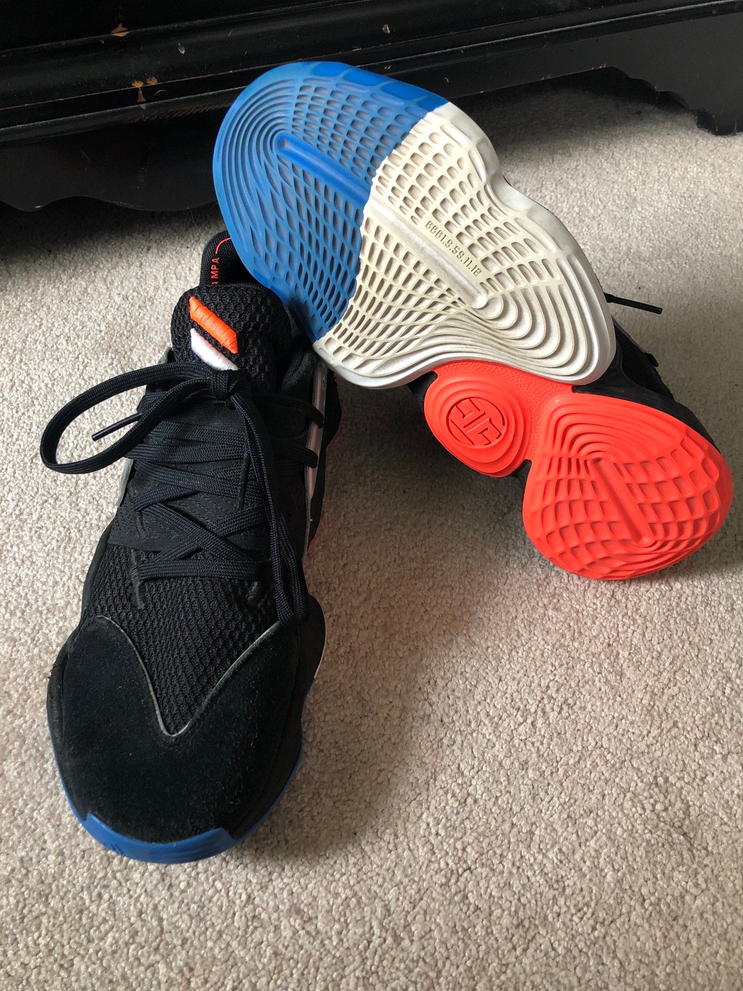 Men's Adidas Harden Vol 4 Basketball Shoes Size 9.5 (Women's 10.5 