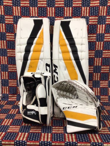 Used CCM (E3.9) Goalie Set - 170434