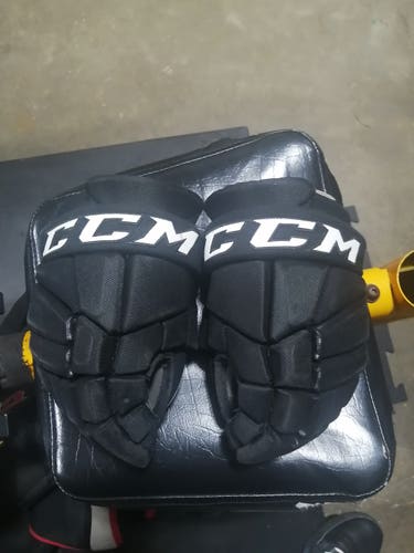 Used CCM Gloves 12"