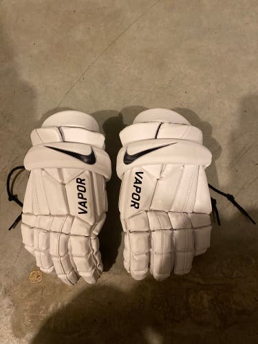 Used Nike 12" Vapor Lacrosse Gloves