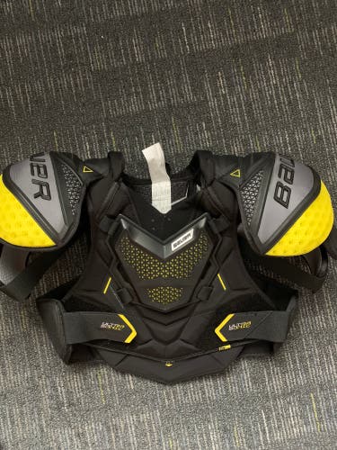 Bauer ultrasonic shoulder pads