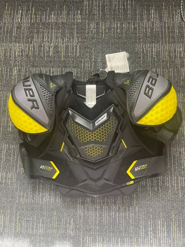 Senior New Medium Bauer Ultrasonic Shoulder Pads