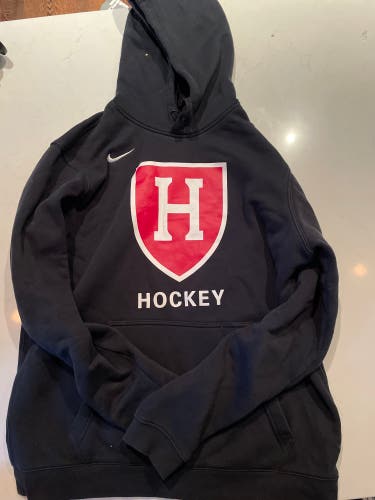 HARVARD HOCKEY SWEATSHIRT + 2 Shirts