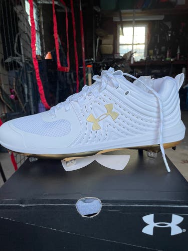White Women's Metal Low Cut