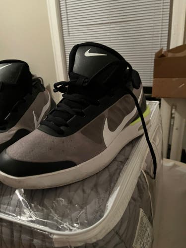 Bundle of Nike shoes
