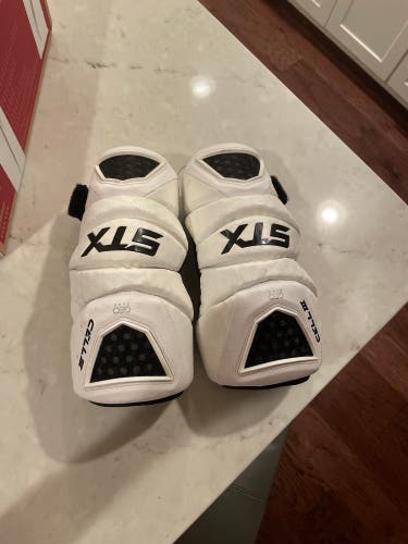 Used Medium STX Cell III Arm Pads