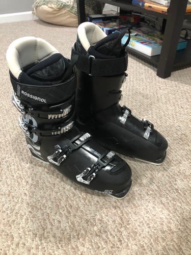 Men's Used Rossignol All Mountain Ski Boots Soft Flex