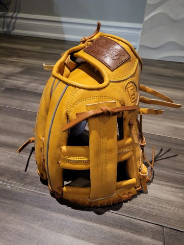 2 Gloves: 44 Pro 13.5" First Base Mitt & Gloveworks x Davis Relacing 13.25" Glove