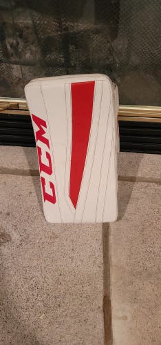 Used CCM Regular Extreme Flex II 860 Carey Price colorway
