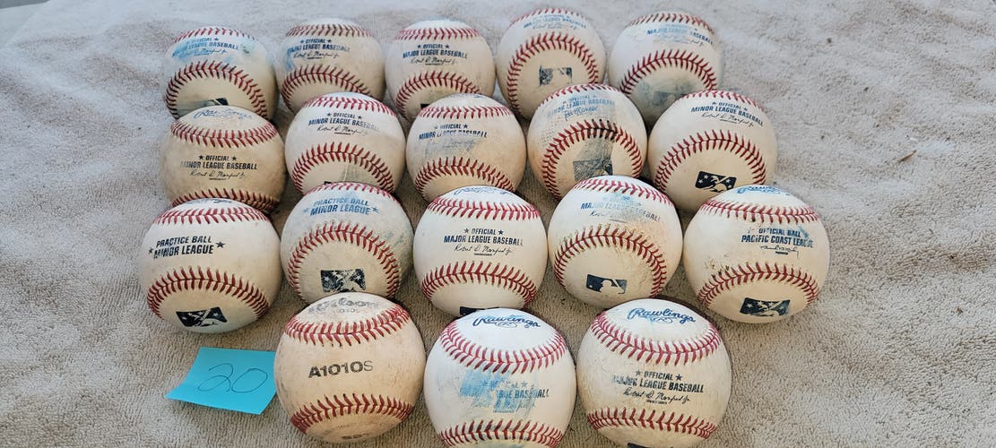 Used Rawlings Official Major League Baseballs 18 Pack