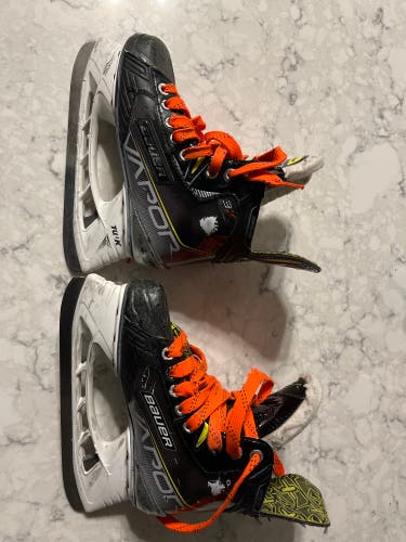 Used Bauer 3x Junior Skates