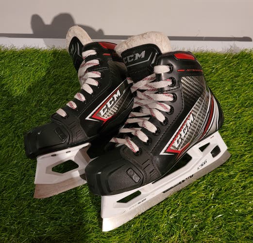 Junior Used CCM FT460 Hockey Goalie Skates Regular Width Size 2