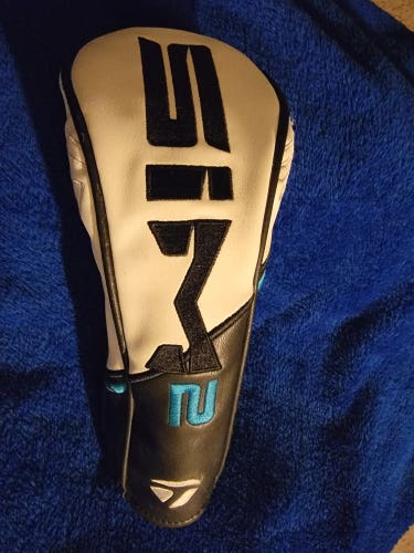 Used TaylorMade Fairway Wood Head Cover