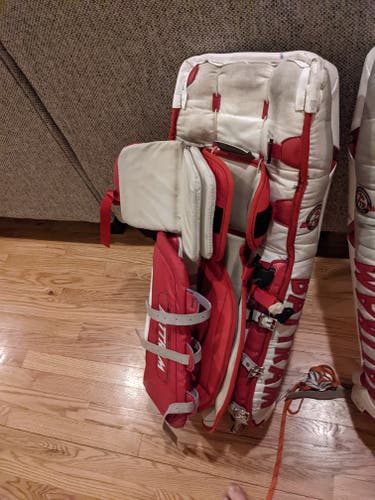 Battram Bold Leg Pads, 34"