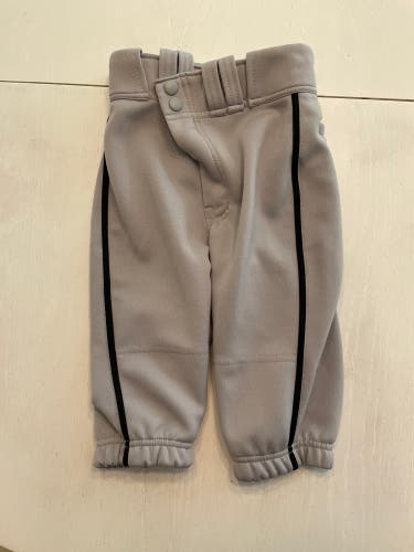 Used Gray/Blk Youth Easton Knicker Style Baseball Pants