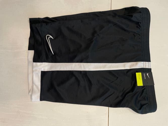 Black Adult Medium Nike Shorts