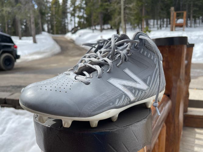 Gray New Balance Rush Lacrosse Cleats (8.5)