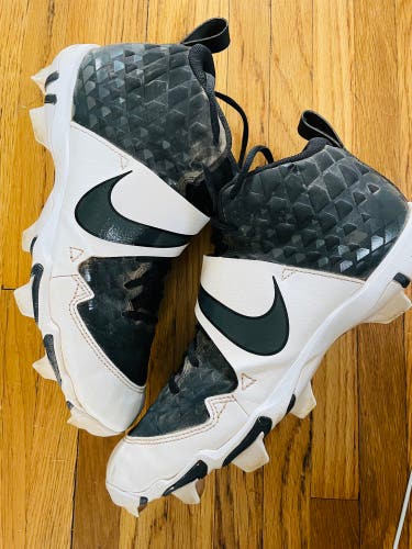 Mens Nike molded baseball/softball cleats