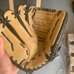 Infield 11.75" A600 Baseball Glove