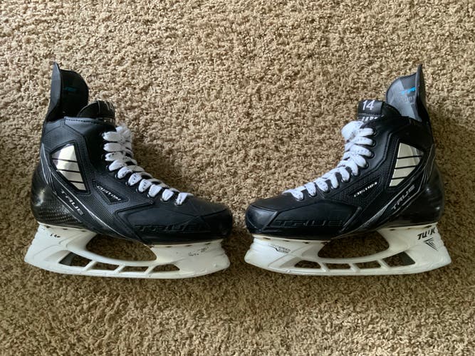 Senior Used True Pro Custom Hockey Skates Regular Width Size 8