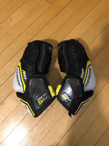 Medium Bauer Supreme 2S Pro Elbow Pads