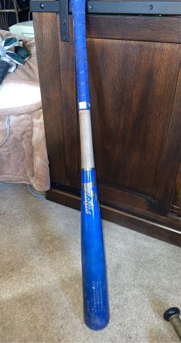 2021 Wood (-3) 30 oz 33" Jc24 Bat