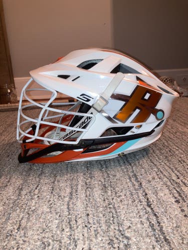 Cascade S Helmet like new willing to negotiate/trade