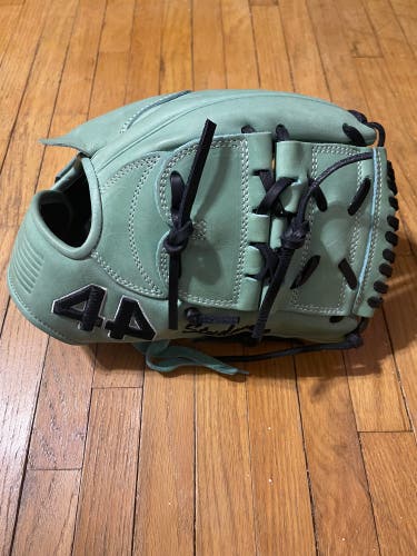 11.75" 44Pro Signiture Series Baseball Glove